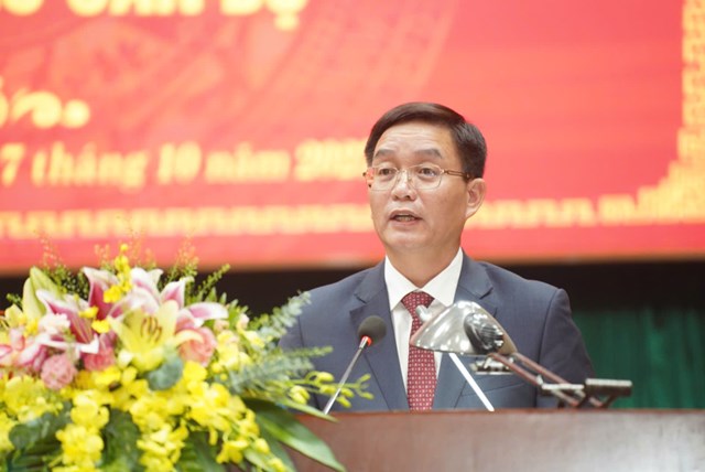 &Ocirc;ng Nguyễn Đ&igrave;nh Trung B&iacute; thư Th&agrave;nh ủy Huế