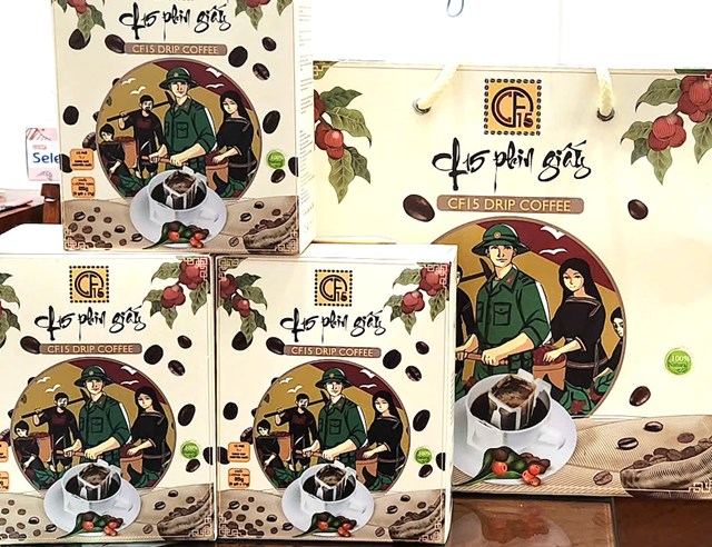 C&agrave; ph&ecirc; 15 (d&ograve;ng phin giấy) l&agrave; một trong những sản phẩm uy t&iacute;n h&agrave;ng đầu của C&ocirc;ng ty C&agrave; ph&ecirc; 15 hiện nay.