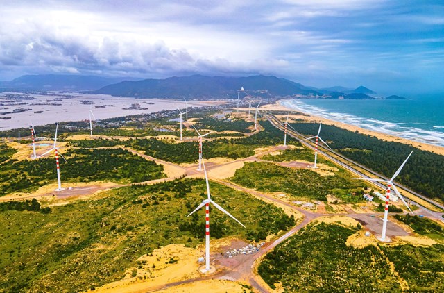 Theo đại diện Bộ C&ocirc;ng Thương khẳng định: &ldquo;Cục Điện lực sẽ lu&ocirc;n đồng h&agrave;nh, cam kết hỗ trợ tối đa để c&aacute;c &yacute; tưởng, cam kết tại Gia Lai sớm biến th&agrave;nh dự &aacute;n thực chất, mang lại lợi &iacute;ch cho địa phương, đất nước v&agrave; cộng đồng quốc tế&rdquo;.