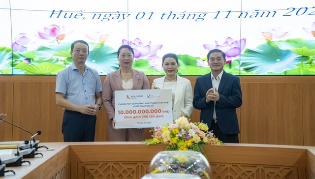Quỹ Khởi Sự Từ T&acirc;m &ndash; Tập đo&agrave;n Kim Oanh chung tay c&ugrave;ng Huế vượt qua mưa lũ