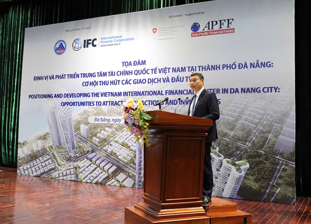 Theo&nbsp;Ph&oacute; Chủ tịch Thường trực UBND TP Hồ Kỳ Minh: &ldquo;Đ&agrave; Nẵng c&oacute; đủ tiềm lực, lợi thế v&agrave; tầm nh&igrave;n để trở th&agrave;nh một trung t&acirc;m t&agrave;i ch&iacute;nh hiện đại, nơi hội tụ c&aacute;c giao dịch v&agrave; đầu tư quốc tế, gắn liền với định hướng ph&aacute;t triển bền vững của quốc gia&rdquo;.