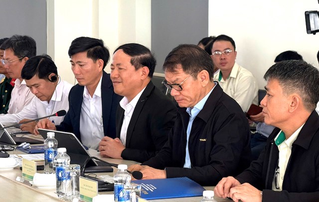 Chủ tịch UBND tỉnh Gia Lai cho rằng, buổi l&agrave;m việc cho ph&eacute;p c&aacute;c nh&agrave; quản l&yacute; v&agrave; doanh nghiệp Hoa Kỳ t&igrave;m hiểu m&ocirc; h&igrave;nh sản xuất quy m&ocirc; lớn của Gia Lai, đồng thời trao đổi cơ hội hợp t&aacute;c trong sản xuất giống b&ograve;, kỹ thuật chăn nu&ocirc;i, dinh dưỡng, th&uacute; y, chế biến thịt, cơ giới h&oacute;a v&agrave; số h&oacute;a n&ocirc;ng nghiệp.