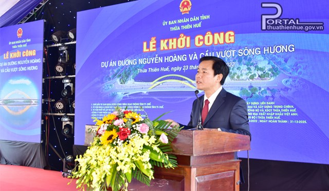 Chủ tịch UBND tỉnh Nguyễn Văn Phương ph&aacute;t biểu tại Lễ khởi c&ocirc;ng