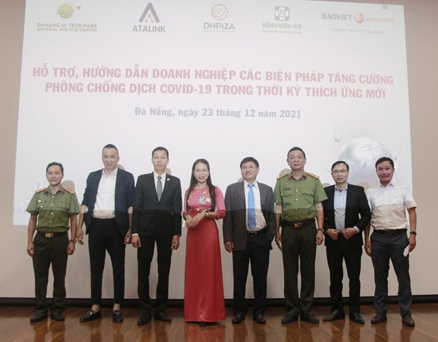 Đại diện 3 b&ecirc;n tại buổi Hội thảo.