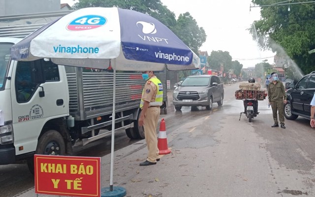 C&aacute;c điểm khai b&aacute;o y tế vẫn nghi&ecirc;m t&uacute;c kiểm tra đối với phương tiện di chuyển từ v&ugrave;ng dịch về tỉnh Th&aacute;i Nguy&ecirc;n