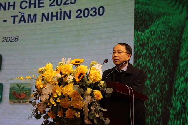 &Ocirc;ng Đo&agrave;n Anh Tu&acirc;n - Tổng Gi&aacute;m đốc C&ocirc;ng ty TNHH Thế hệ mới, Ph&oacute; Chủ tịch Hiệp hội Ch&egrave; Việt Nam ph&aacute;t biểu tham luận tại Hội nghị.