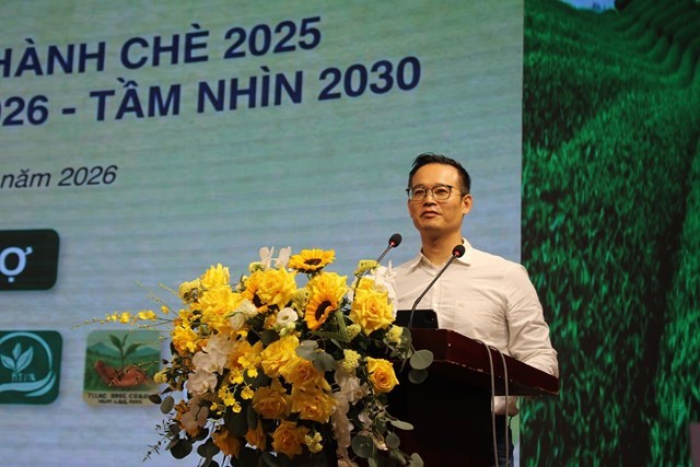 &Ocirc;ng Nghi&ecirc;m Văn Thắng - Chủ tịch HĐQT Tổng C&ocirc;ng ty ch&egrave; Việt Nam, Ph&oacute; Chủ tịch Hiệp hội Ch&egrave; Việt Nam ph&aacute;t biểu tham luận tại Hội nghị.