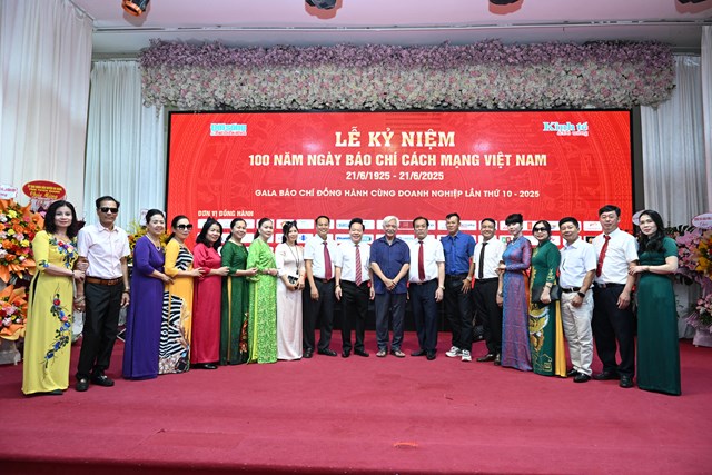 Lễ kỷ niệm 100 năm Ng&#224;y B&#225;o ch&#237; C&#225;ch mạng Việt Nam v&#224; Gala B&#225;o ch&#237; đồng h&#224;nh c&#249;ng doanh nghiệp lần thứ 10 - 2025 - Ảnh 31