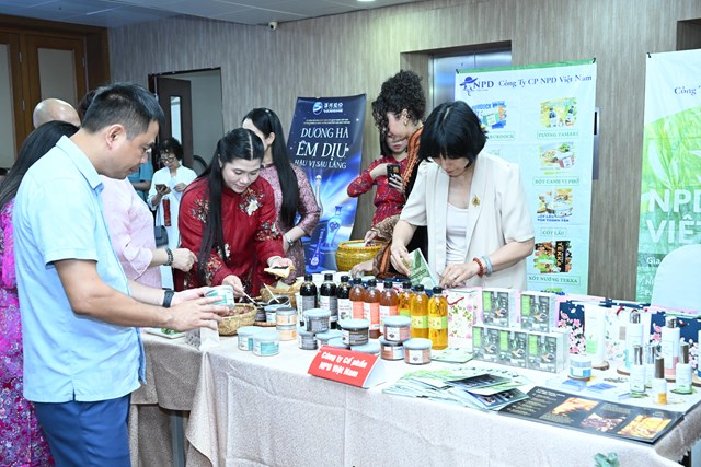 Lễ kỷ niệm 100 năm Ng&#224;y B&#225;o ch&#237; C&#225;ch mạng Việt Nam v&#224; Gala B&#225;o ch&#237; đồng h&#224;nh c&#249;ng doanh nghiệp lần thứ 10 - 2025 - Ảnh 33