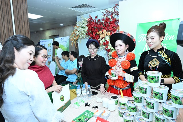 Lễ kỷ niệm 100 năm Ng&#224;y B&#225;o ch&#237; C&#225;ch mạng Việt Nam v&#224; Gala B&#225;o ch&#237; đồng h&#224;nh c&#249;ng doanh nghiệp lần thứ 10 - 2025 - Ảnh 35