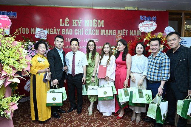 Lễ kỷ niệm 100 năm Ng&#224;y B&#225;o ch&#237; C&#225;ch mạng Việt Nam v&#224; Gala B&#225;o ch&#237; đồng h&#224;nh c&#249;ng doanh nghiệp lần thứ 10 - 2025 - Ảnh 24