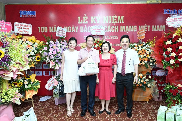 Lễ kỷ niệm 100 năm Ng&#224;y B&#225;o ch&#237; C&#225;ch mạng Việt Nam v&#224; Gala B&#225;o ch&#237; đồng h&#224;nh c&#249;ng doanh nghiệp lần thứ 10 - 2025 - Ảnh 28