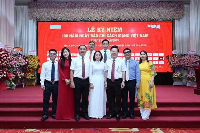 Lễ kỷ niệm 100 năm Ng&#224;y B&#225;o ch&#237; C&#225;ch mạng Việt Nam v&#224; Gala B&#225;o ch&#237; đồng h&#224;nh c&#249;ng doanh nghiệp lần thứ 10 - 2025 - Ảnh 8