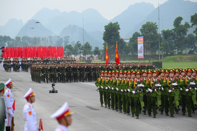 C&aacute;c Khối C&ocirc;ng an nh&acirc;n d&acirc;n tham gia tổng hợp luyện.