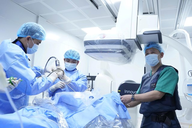 Bệnh viện Đa khoa TP. Vinh: Đ&#225;p ứng tốt nhu cầu chăm s&#243;c sức khỏe cộng đồng - Ảnh 1