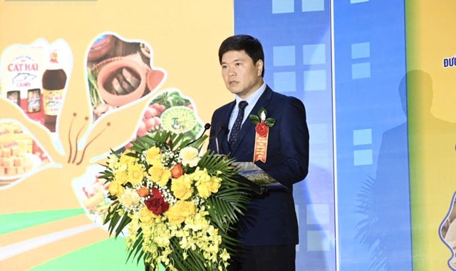 Đồng ch&iacute; Ho&agrave;ng Minh Cường - Ph&oacute; Chủ tịch UBND TP. Hải Ph&ograve;ng ph&aacute;t biểu tại lễ khai mạc.