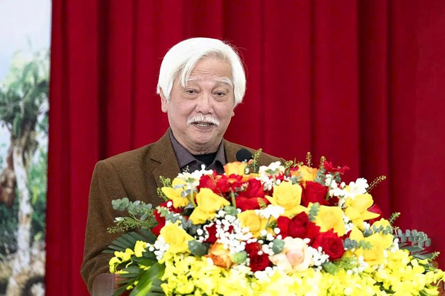 Nh&agrave; sử học Dương Trung Quốc