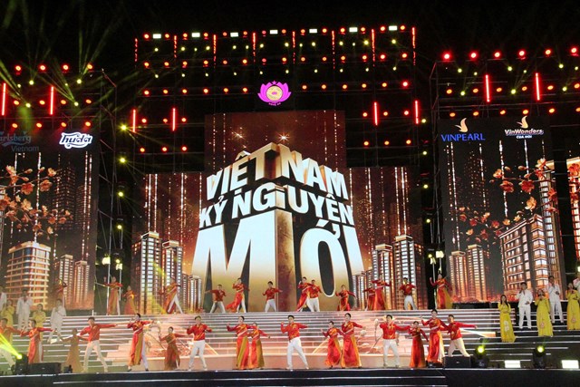 Cửa Lò chào năm 2026 với không gian lễ hội đặc sắc - Ảnh 1