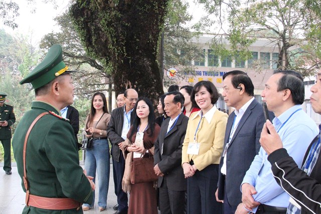 Cụm số 1 Liên hiệp hữu nghị tổng kết năm 2025: Gắn kết đối ngoại nhân dân với mục tiêu phát triển bền vững - Ảnh 5