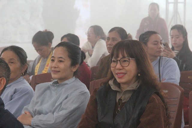 C&aacute;c đại biểu tham dự Lễ ra mắt C&acirc;u lạc bộ V&iacute; Giặm "S&aacute;ng đạo trong đời"