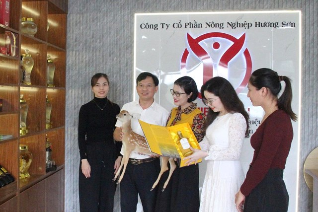 PV thăm Cơ sở sản xuất Nhung hươu Chiến Sơn