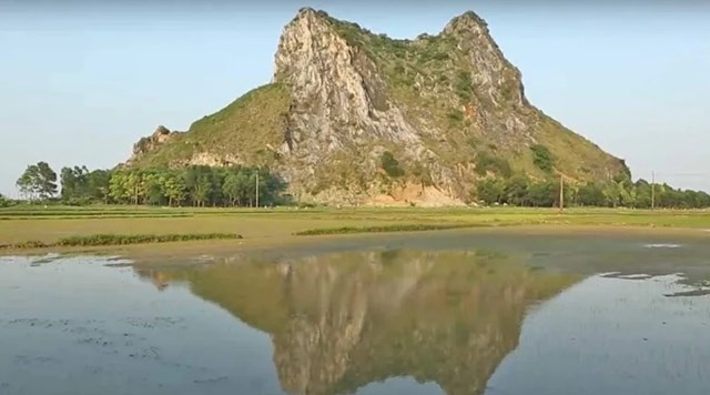 Cận cảnh L&egrave;n Hai Vai