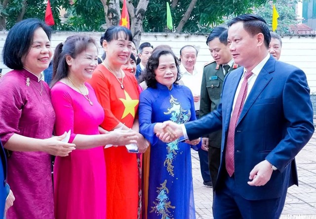 Ngày hội non sông rộn ràng khắp mọi miền tỉnh Nghệ An - Ảnh 1