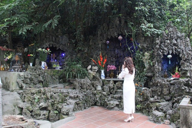 Về Hà Tĩnh thăm Đền Chợ Củi linh thiêng, ngắm dòng Lam thơ mộng - Ảnh 3