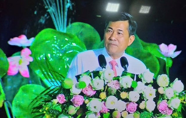 Đồng ch&iacute; Th&aacute;i Văn Th&agrave;nh, Ph&oacute; chủ tịch UBND tỉnh Nghệ An ph&aacute;t biểu khai mạc Lễ hội