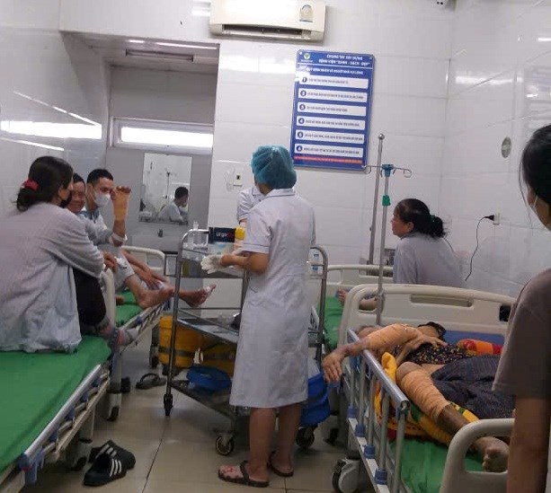 Buổi l&agrave;m việc thường ng&agrave;y tại Khoa chấn thương BV Đa khoa TP Vinh