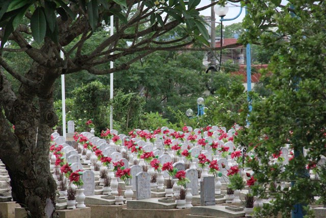 Những người lính tìm về kí ức nơi Xứ Lào - Ảnh 2