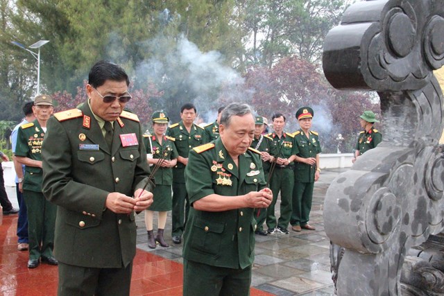 Những người lính tìm về kí ức nơi Xứ Lào - Ảnh 1