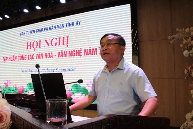 &Ocirc;ng Ngọc Kim Nam - Trưởng Ban Tuy&ecirc;n gi&aacute;o Tỉnh ủy Nghệ An ph&aacute;t biểu (ảnh Quốc Kh&aacute;nh)