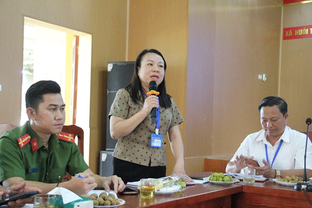 Ph&oacute; Chủ tịch UBND x&atilde; Vũ Thị Huyền cho biết, người d&acirc;n được bảo đảm quyền lợi về bảo hiểm y tế; năm 2025, Trạm Y tế x&atilde; kh&aacute;m cho gần 2000 lượt người; Trong gi&aacute;o dục, tỷ lệ huy động trẻ mẫu gi&aacute;o 5 tuổi v&agrave; học sinh lớp 6 ra lớp đều đạt 100%; Trường THCS Huồi Tụ duy tr&igrave; sĩ số 97,6%. Ch&iacute;nh s&aacute;ch b&aacute;n tr&uacute; gi&uacute;p trẻ em ở c&aacute;c bản xa c&oacute; th&ecirc;m cơ hội đến trường.