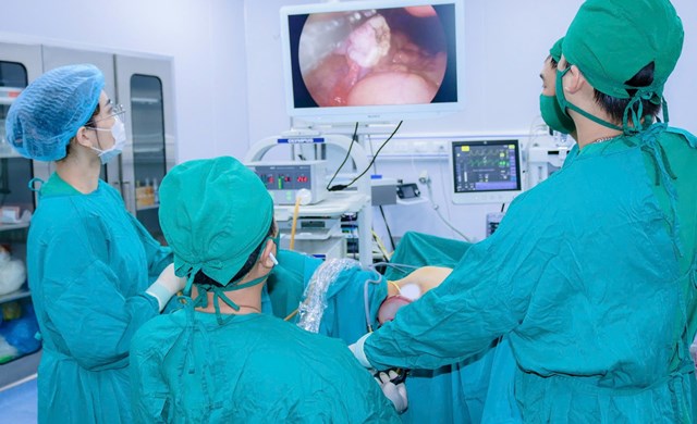 Y tế Nghệ An bứt ph&#225;: Giai đoạn 2 Bệnh viện Ung bướu đạt chuẩn quốc tế đi v&#224;o hoạt động - Ảnh 3