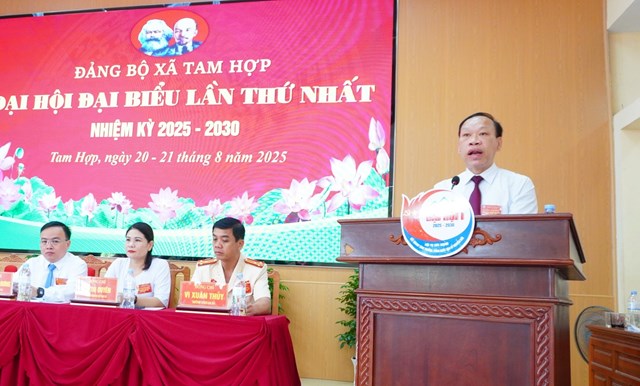 Đồng ch&iacute; Cao Đức Trung, B&iacute; thư Đảng ủy x&atilde; ph&aacute;t biểu