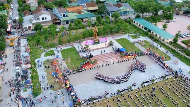 Nghệ An: Xếp hình bản đồ, bồi đắp tình yêu Tổ quốc trong trái tim tuổi thơ - Ảnh 2