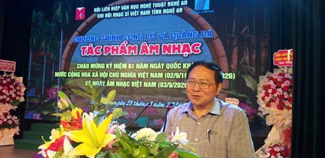 Nh&agrave; thơ Hồ Mậu Thanh, Chủ tịch Li&ecirc;n hiệp Hội Văn học Nghệ thuật Nghệ An ph&aacute;t biểu