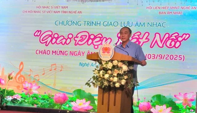 &Ocirc;ng Trần Quốc Kh&aacute;nh &ndash; Ph&oacute; Ban Tuy&ecirc;n gi&aacute;o v&agrave; D&acirc;n vận Tỉnh ủy Nghệ An đ&aacute;nh gi&aacute; cao những th&agrave;nh quả m&agrave; ng&agrave;nh &acirc;m nhạc Nghệ An đạt được