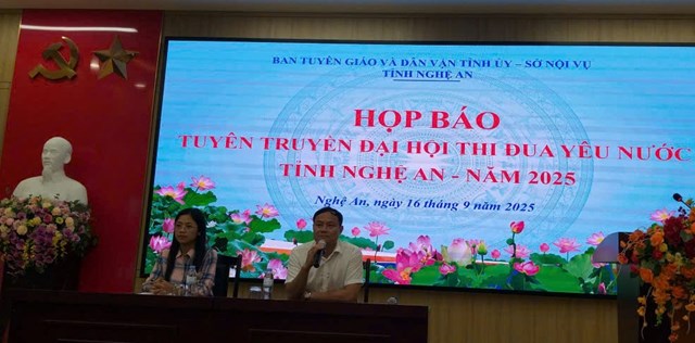 Buổi họp b&aacute;o do Ban Tuy&ecirc;n gi&aacute;o v&agrave; D&acirc;n vận Tỉnh ủy Nghệ An tổ chức chiều 16/9