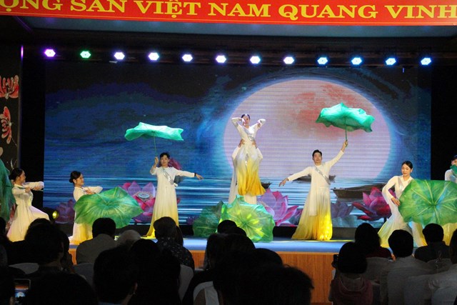 Triển lãm Mỹ thuật Bắc Miền Trung lần thứ 30 – Những sắc màu kể chuyện - Ảnh 1