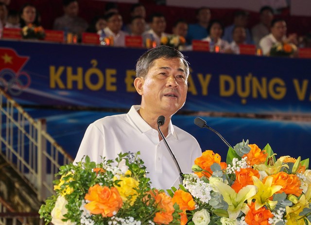 Ph&oacute; Chủ tịch UBND tỉnh Th&aacute;i Văn Th&agrave;nh ph&aacute;t biểu