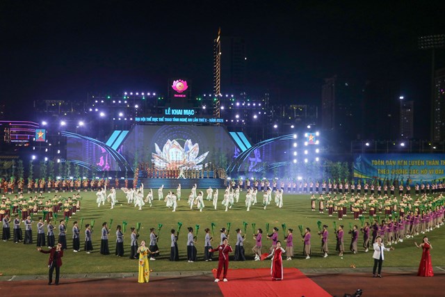 Chương tr&igrave;nh nghệ thuật trong đ&ecirc;m khai mạc