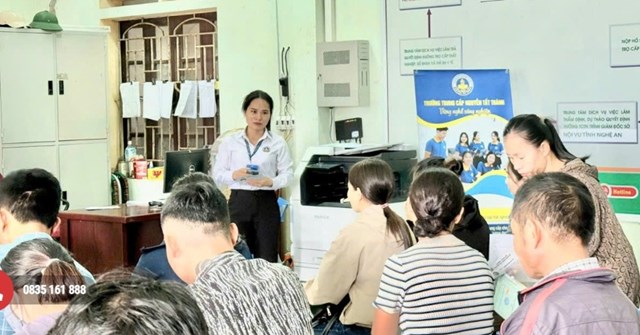 Trường Trung cấp Nguyễn Tất Th&#224;nh: Cơ hội mới cho người lao động thất nghiệp - Ảnh 1