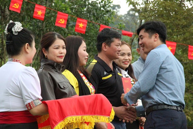 Chợ Hùng Chân: Nơi kết nối giao thương và lưu giữ bản sắc vùng cao - Ảnh 2