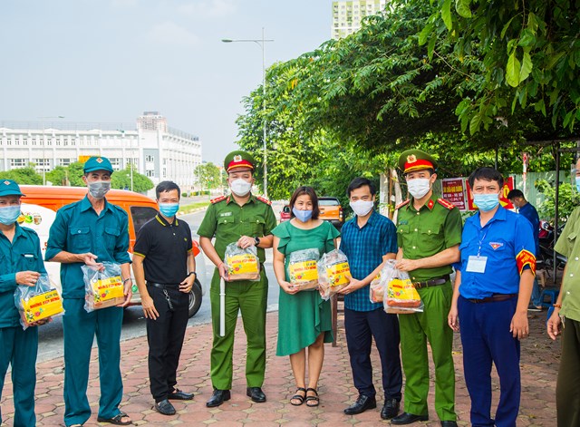 DONA Việt Nam - SAPO Bakery - KUN Bakery: Đồng h&#224;nh c&#249;ng C&#244;ng an quận H&#224; Đ&#244;ng đẩy l&#249;i dịch Covid-19 - Ảnh 5