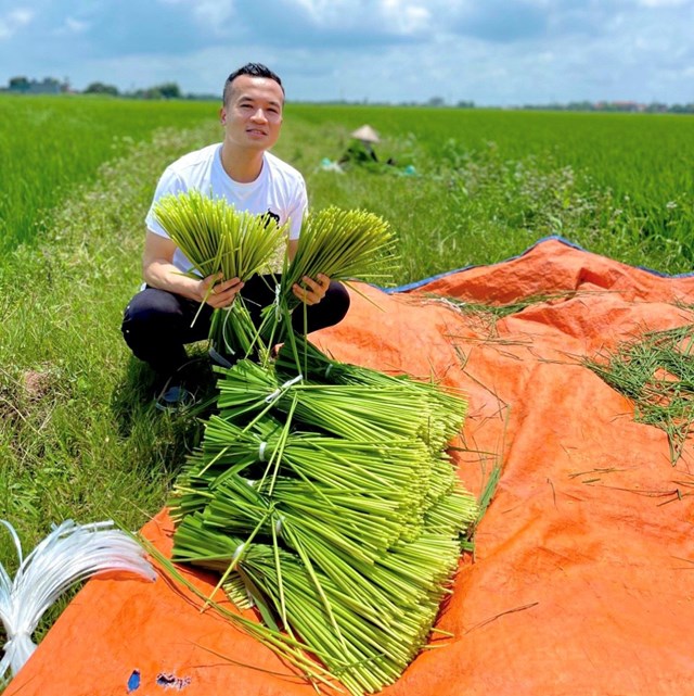 Hương đồng gi&#243; nội trong từng giọt rượu nếp đ&#242;ng đ&#242;ng - Ảnh 3