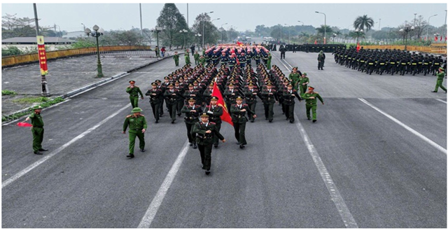 Các khối diễu binh, diễu hành của lực lượng công an nhân dân tập luyện để chuẩn bị cho lễ kỷ niệm. (Ảnh nguồn internet)