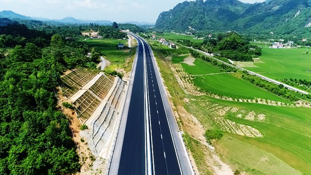 Áp dụng cơ chế đặc thù về nguồn vật liệu cho cao tốc Bắc - Nam. (Ảnh minh hoạ)