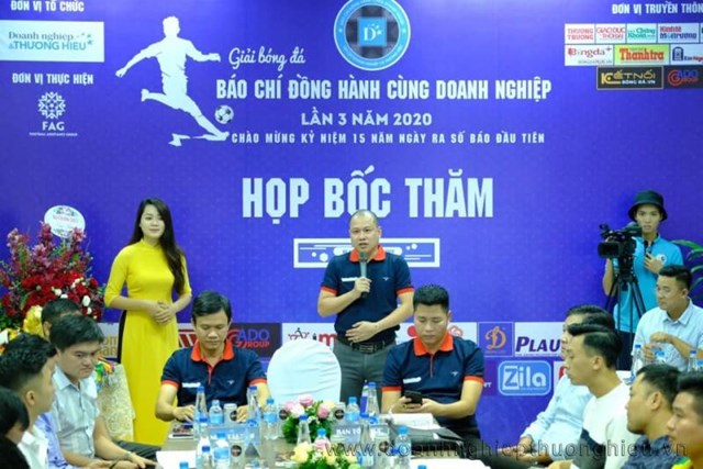 Lễ họp bốc thăm Giải bóng đá 